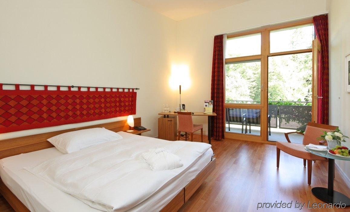 Hotel Schloss Hünigen Konolfingen Zimmer foto